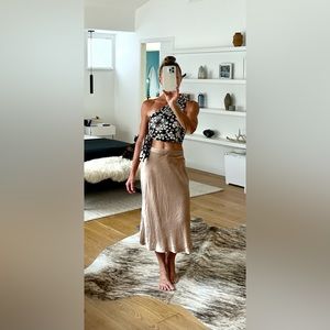 Like new, Free People one shoulder crop top.